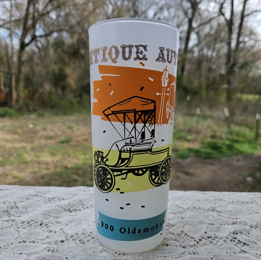 Mid Century Vintage Glass Tumbler Antique Autos Theme 1900 Oldsmobile